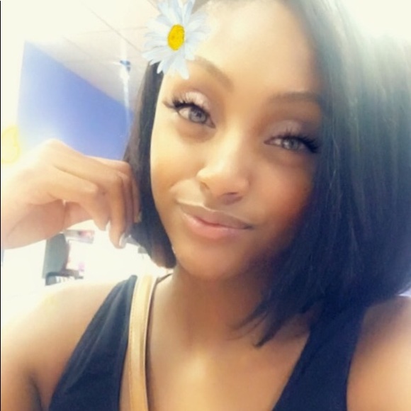 Meet your Posher, Jayde - Picture 1 of 1